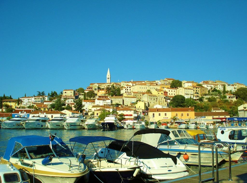 BAREBOAT CHARTER CROATIA