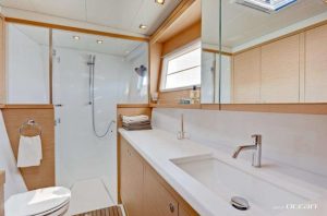 Lagoon 450 bathroom