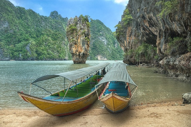 Boats on the beach of Nga Bay