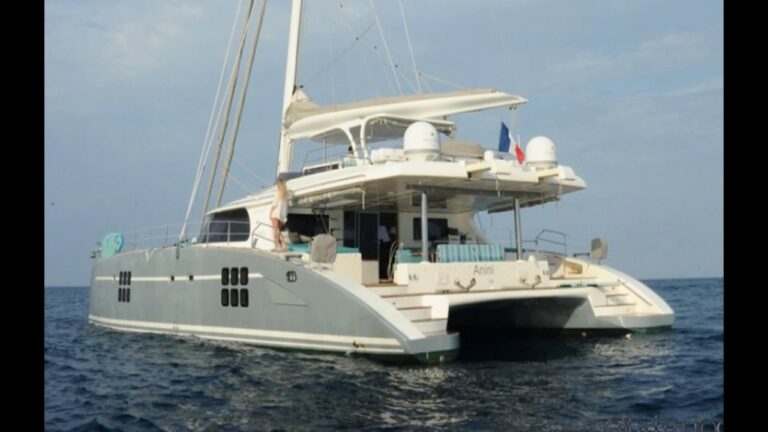 catamaran 70 personnes