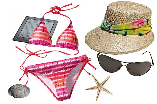 Bath suit, sun glass and hat