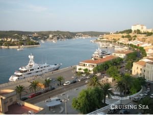 Boats in Club de Mar-min