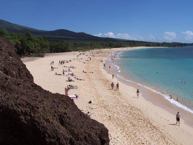 Makena Landing Beach park for snorkeling in Maui