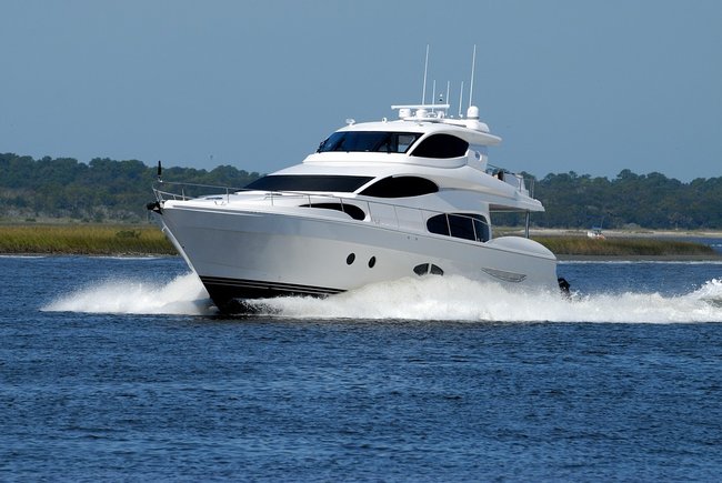 sailing yacht vs motor yacht charter cost