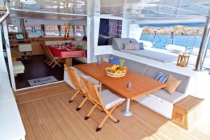 Nova catamaran exterior