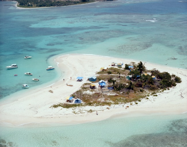 chartering a catamaran in the caribbean