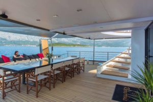 Rara Avis Exterior Dining Room