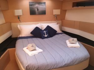 Jeanneau 57 Bed room