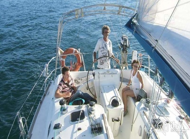 Skippered yacht charter