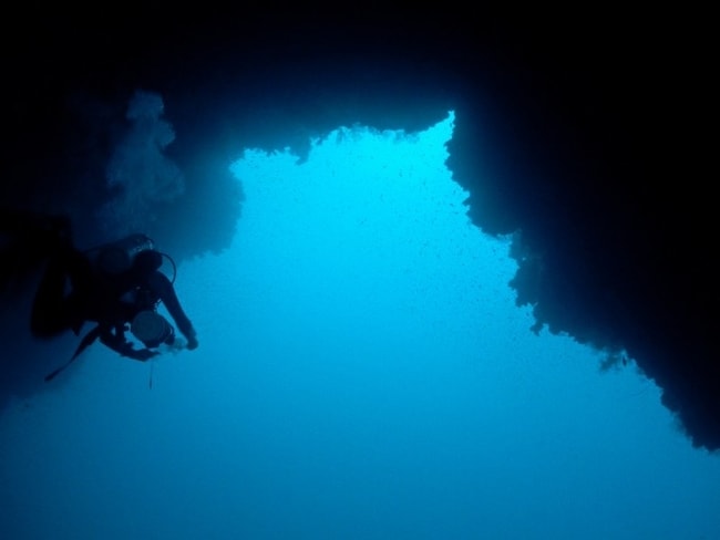 Blue Hole diving charter vacation