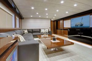 Moss Sailing Boat Saloon