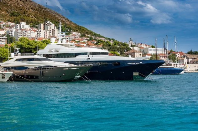 yacht charter croatia luxury