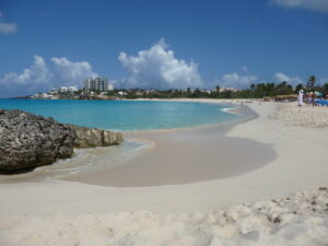 Geneve Bay Beach in St Marteen