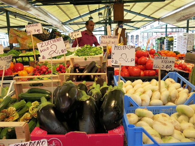 Venetian commercial market