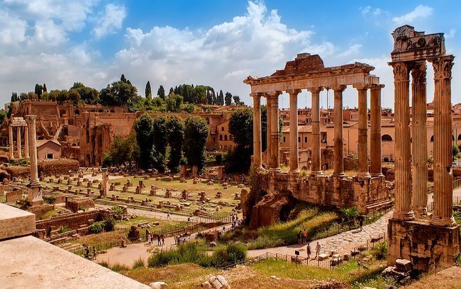 Colosseum and Forum with Rome Must See Walking Tour