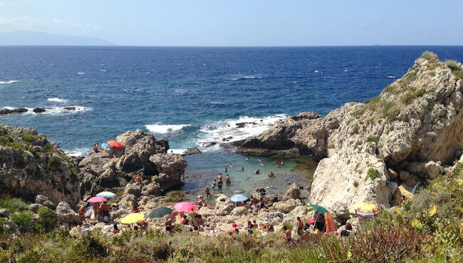 Pisnina Di Venere Beach Capri Italy