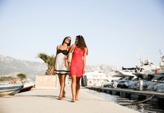 Women Dress Code for a wedding on a boat