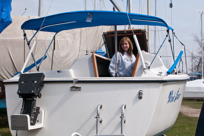 Selecting a Bimini top for your boat