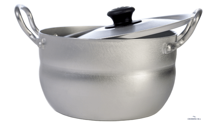 Cookware you need on a boat