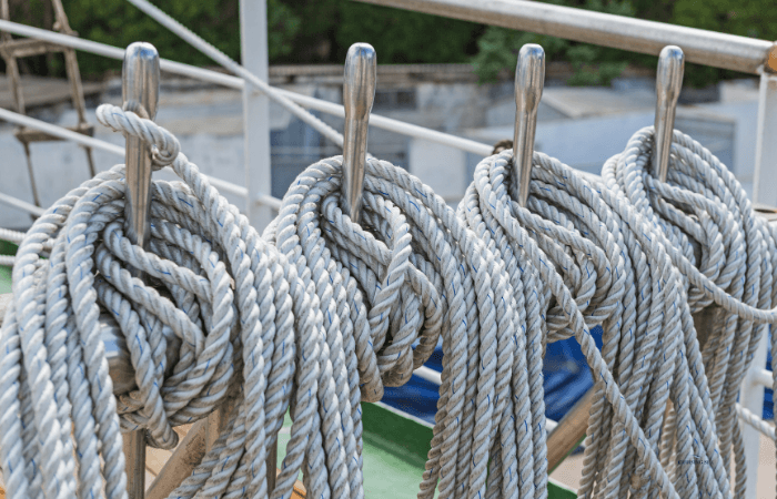 Dock lines you need on a boat