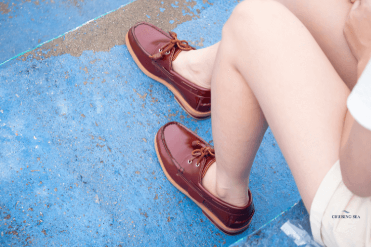 How to wear boat shoes