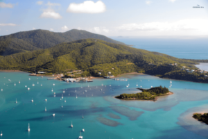 Visit Whitsunday by boat