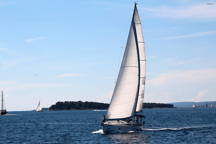 Sailing-Boat