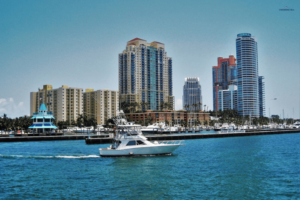 Why Renting a Boat in Miami